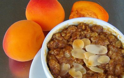 dessert végan crumble d'abricots et flocons d’avoine